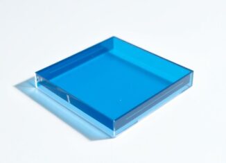 Поликарбонат: материал, который умеет всё (и немного больше)