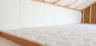 Пенополиуретан: как утеплить дом быстро, надежно и без неприятных сюрпризов
